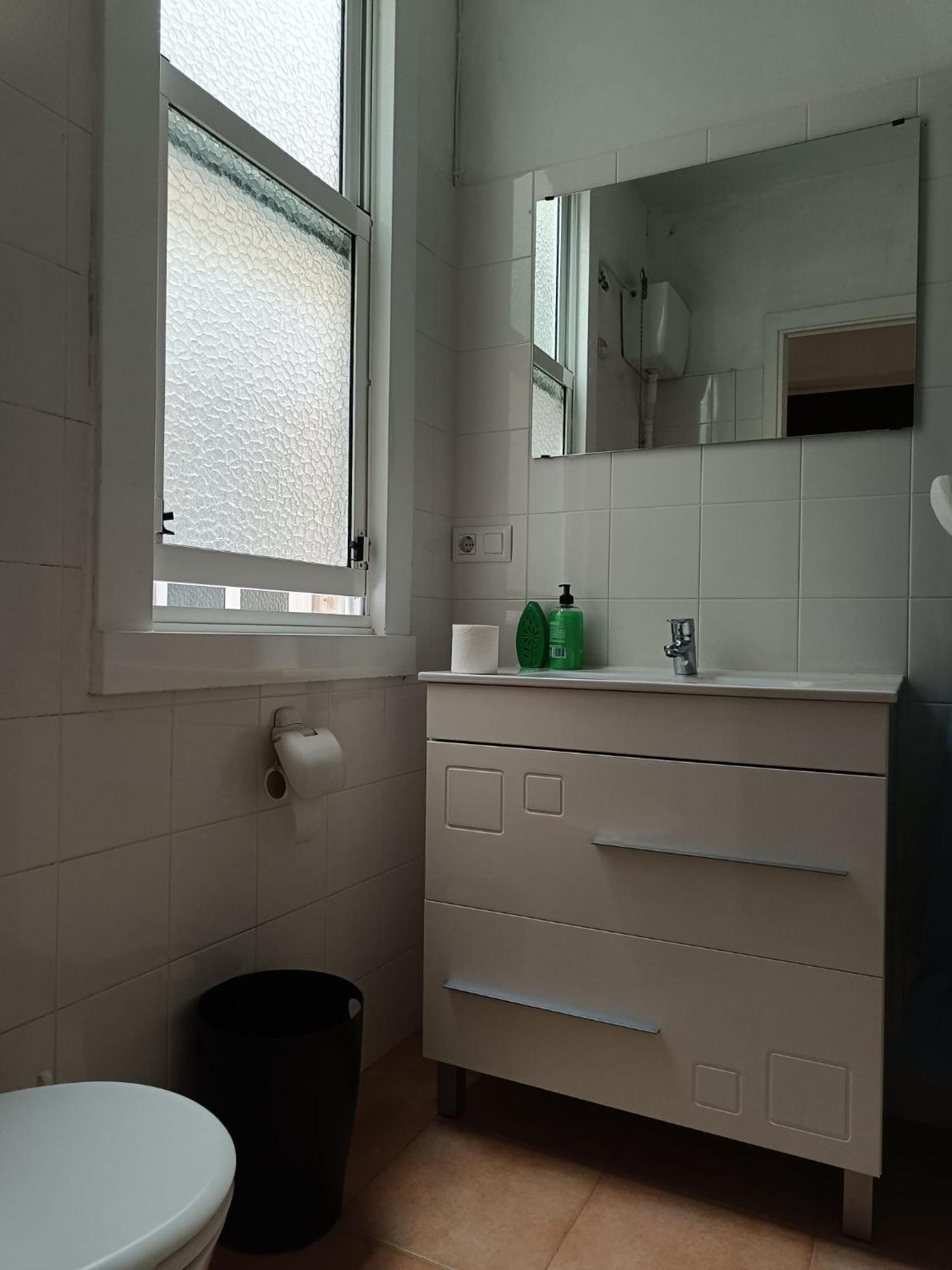 Apartmán Piso Antiguo, Muebles Viejos, Muy Sencillo, Alquilado En Invierno A Estudiantes, Sin Ascensor, Cocina Antigua A Gas, Edificio Muy Antiguo A Coruña Exteriér fotografie